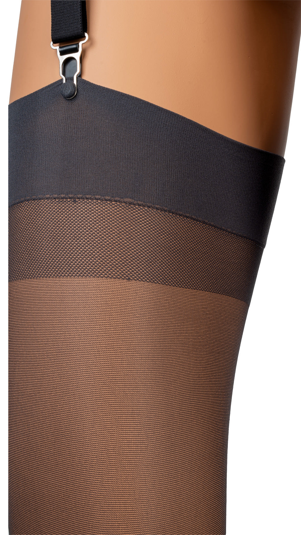 Sara 20 Den Silky Stockings: Embrace Your Elegance
