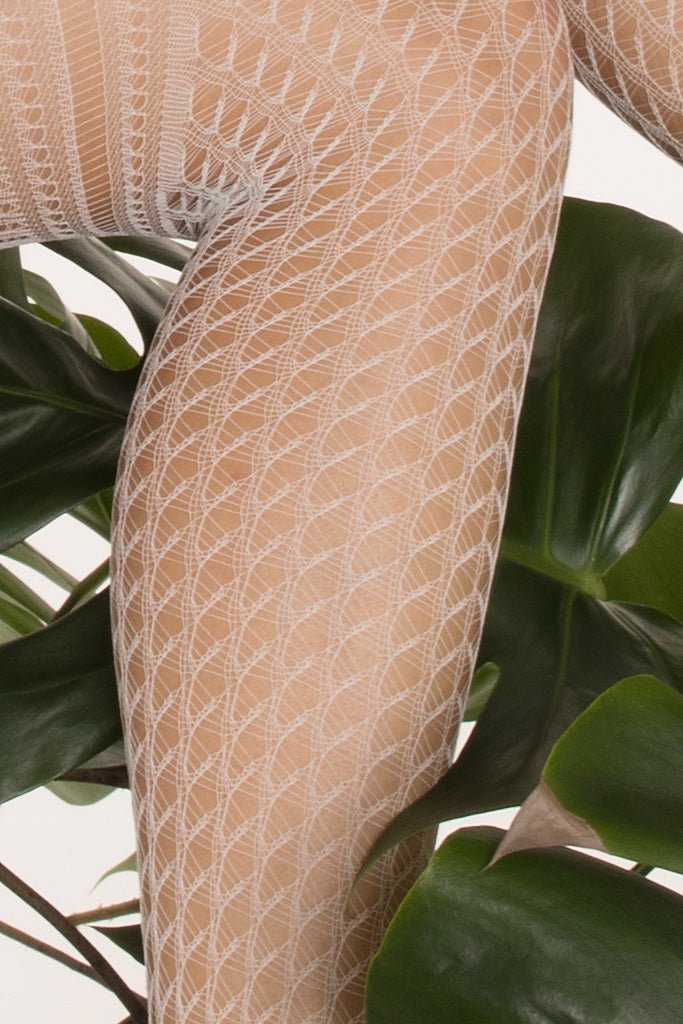 Stylish Trasparenze Muricata Geometric Fashion Tights featuring an elegant open knit design for a chic look.