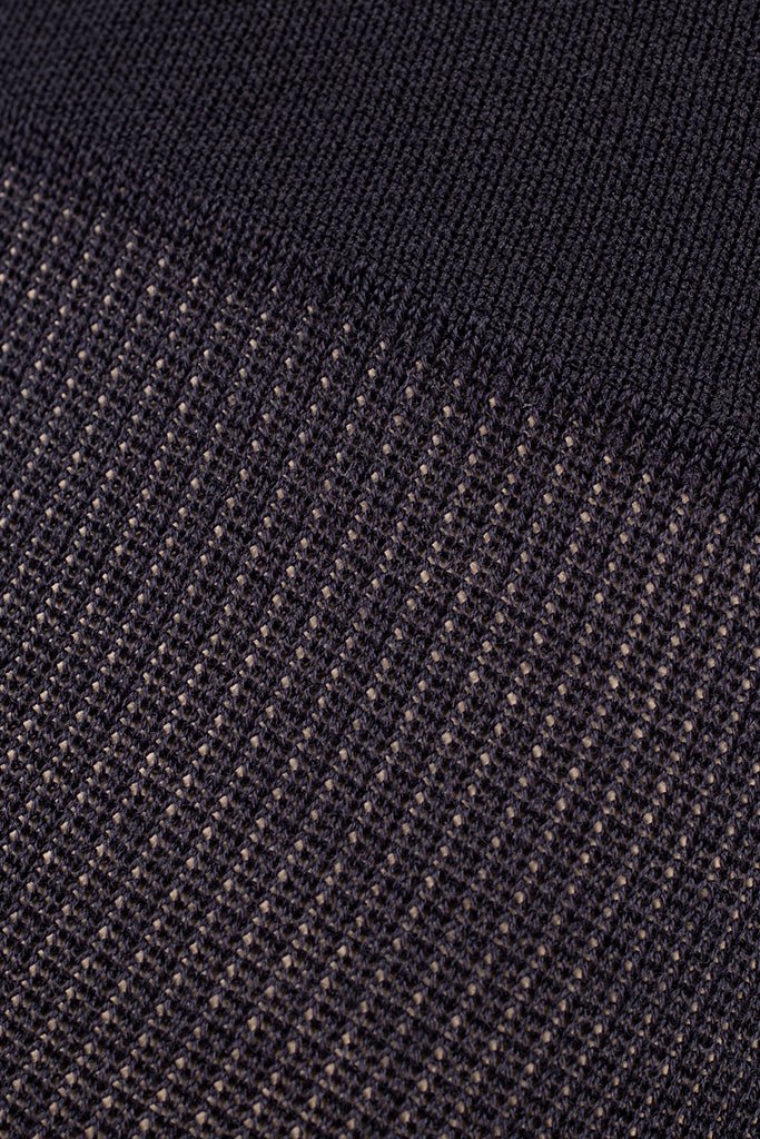 Close-up of black knitted fabric detailing on Repomen Cotton Compression Socks 14-18 mmHg 18-24 hPa by Ibici.