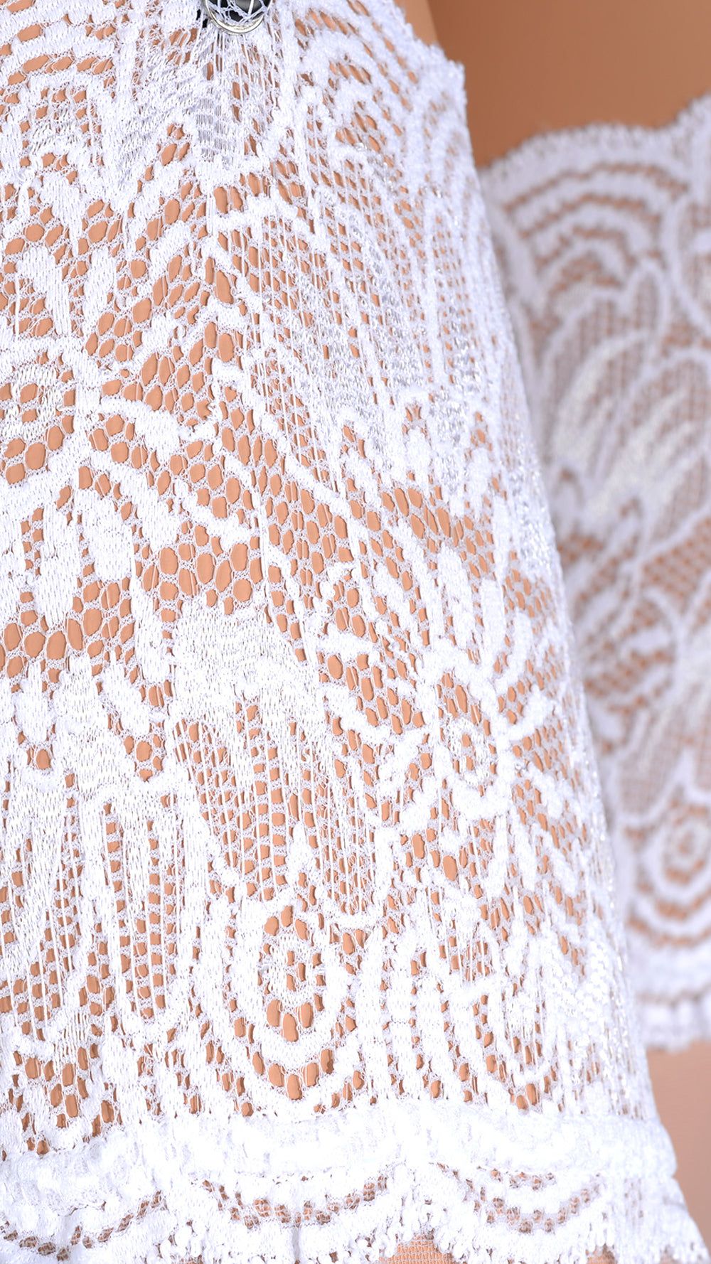 Eleonora 30 Den Lace Top Stockings showcase exquisite lace detail for elegant allure and intimate sophistication.