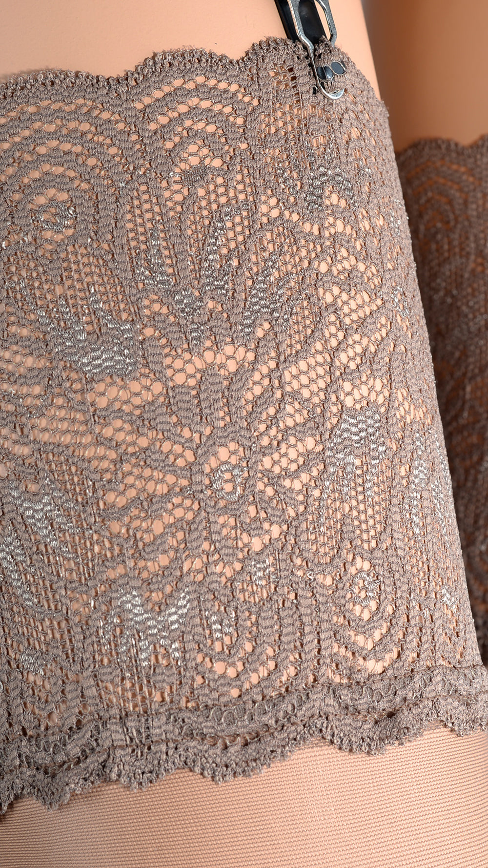 Eleonora 30 Den Lace Top Stockings for Elegant Allure