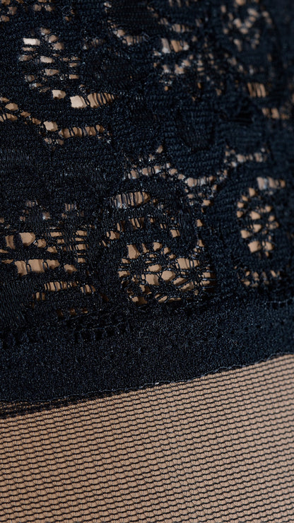 Fanny 15 Den Lace Top Thigh Highs feature intricate lace detailing for an elegant and enchanting look.