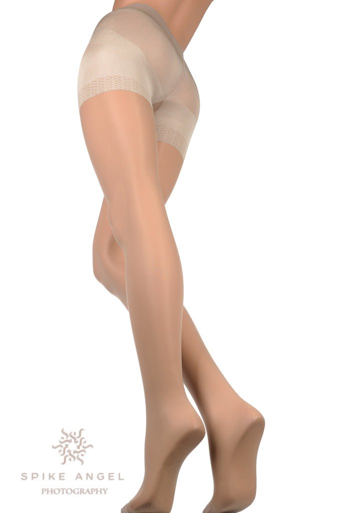 Trasparenze Modella 20 Den Push Up Pantyhose offer flawless shaping for an elegant silhouette and comfortable wear.