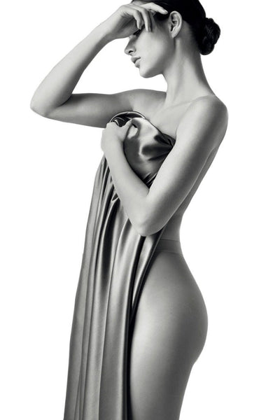 Nude Derm 40 Half-Sheer to Waist Shaping Pantyhose by Ibici offers stylish support with innovative MERYL® yarns.