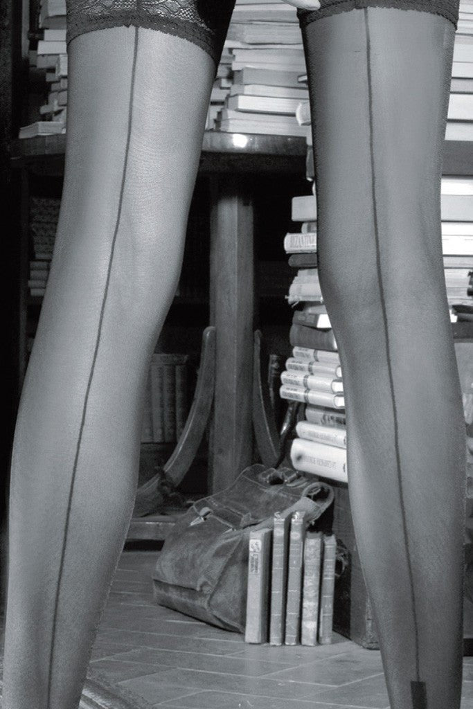 Stylish Trasparenze Pennac 20 Den Back Seamed Thigh Highs with elegant floral band and chic design for any occasion.
