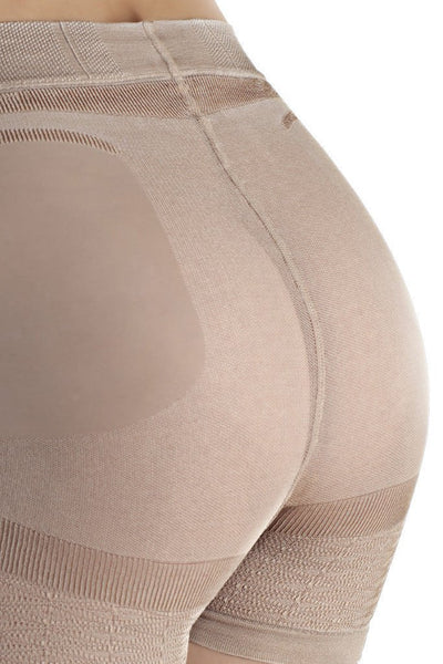 Elevate your silhouette with the Press-Panty Shaping Panty, designed for enhanced shaping and comfort.