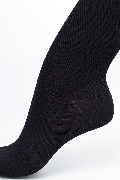 Repomen Compression Socks 16-20 mmHg 21-27 hPa provide support for travel, nursing, and fitness activities.