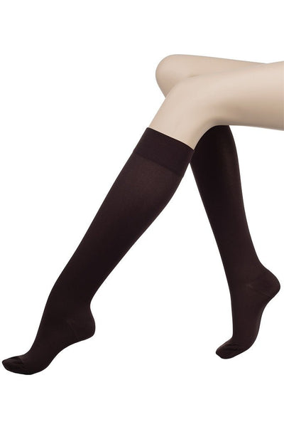Repomen Compression Socks 16-20 mmHg 21-27 hPa provide support for travel, nursing, and fitness activities.
