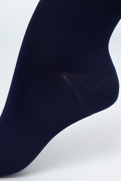 Repomen Compression Socks 16-20 mmHg 21-27 hPa offer support for travel, nursing, and active lifestyles.