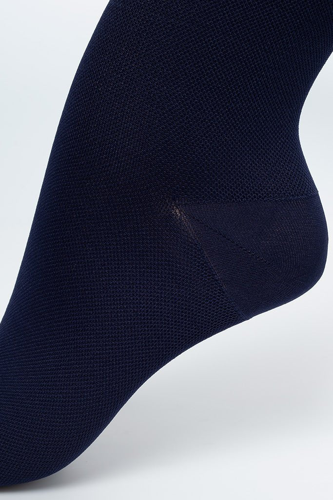 Repomen Compression Socks 16-20 mmHg 21-27 hPa offer support for travel, nursing, and active lifestyles.