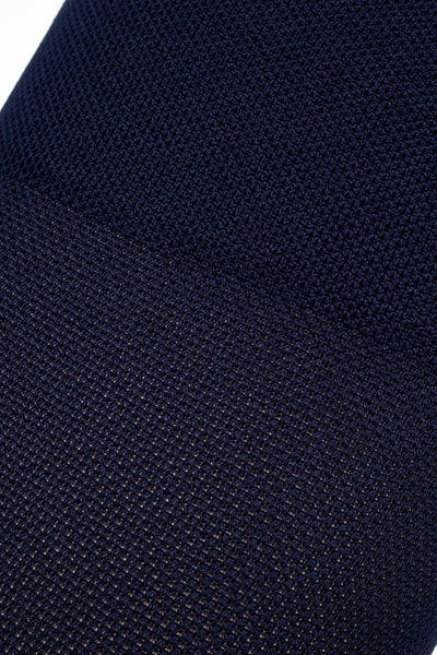 Repomen Compression Socks 16-20 mmHg 21-27 hPa provide support for active men during travel and fitness activities.