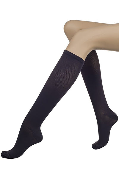 Skywalk Compression Socks 16-20 mmHg 21-27 hPa by Ibici provide unisex support for travel, fitness, and medical use.