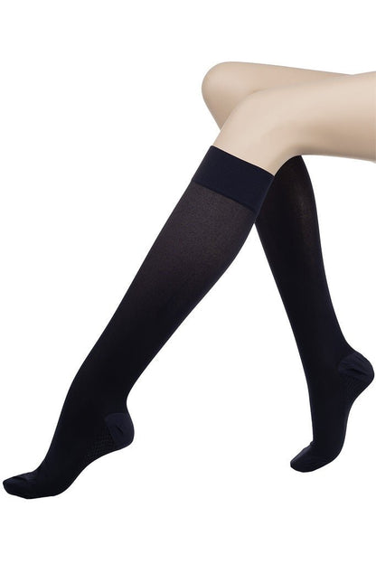 Skywalk Light Compression Socks 11-14 mmHg 15-19 hPa by Ibici, black knee-high socks for travel and fitness comfort